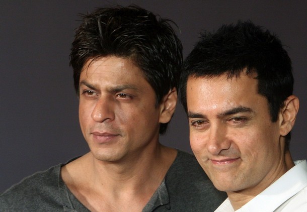 Poster-boy SRK too distracting for Aamir Khan